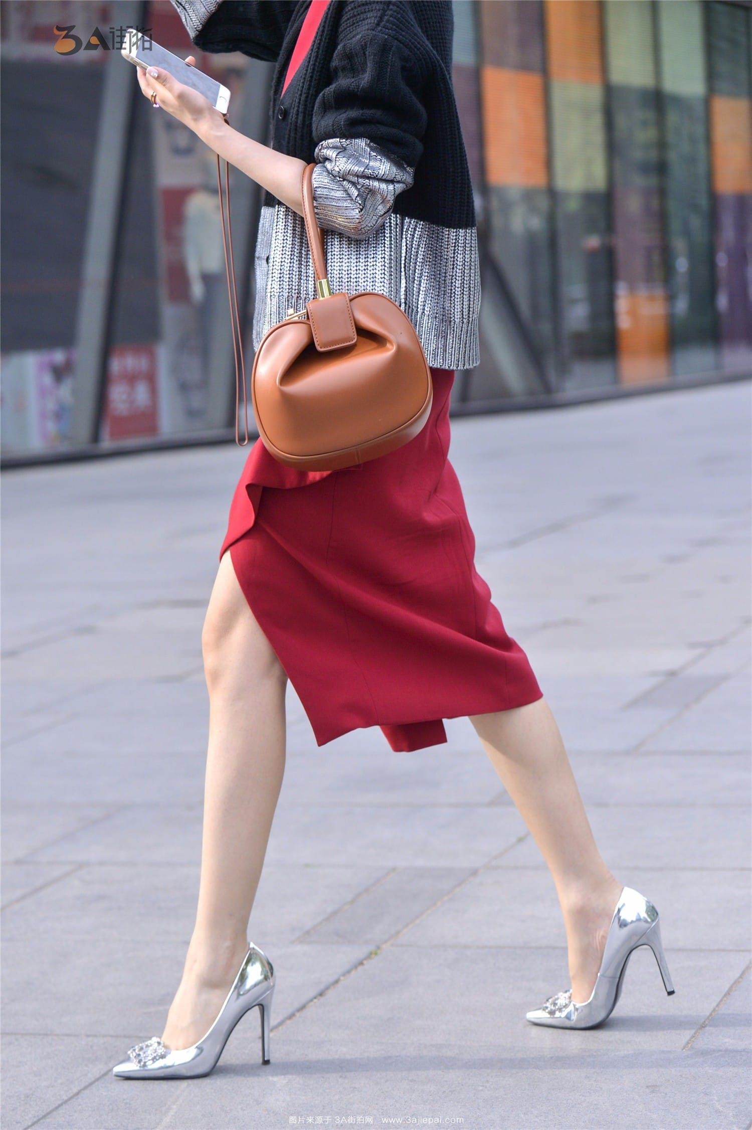 00113021-tuya.jpg